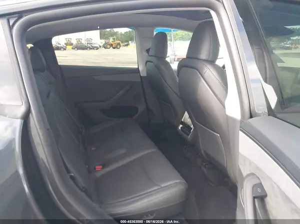 7SAYGDEE1TA493591 2026 TESLA MODEL Y - Image 8