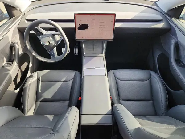 7SAYGDEE1TA589737 2026 TESLA MODEL Y - Image 8