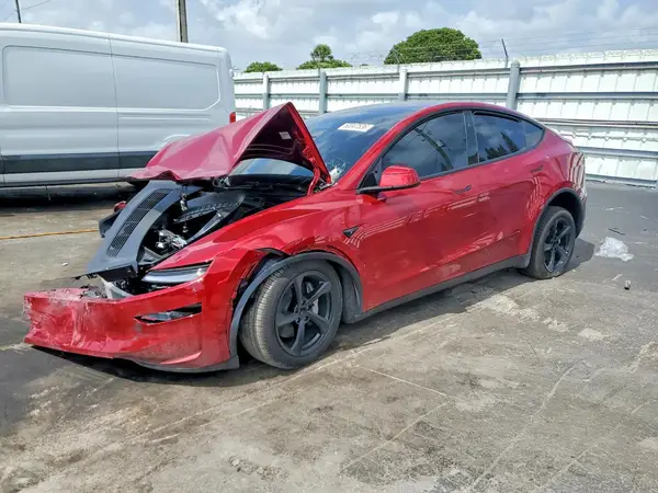 7SAYGDEE1TA637785 2026 TESLA MODEL Y - Image 1