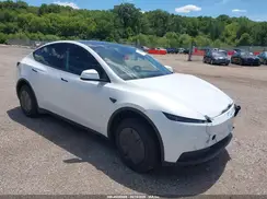 7SAYGDEE1TA641240 2026 TESLA MODEL Y
