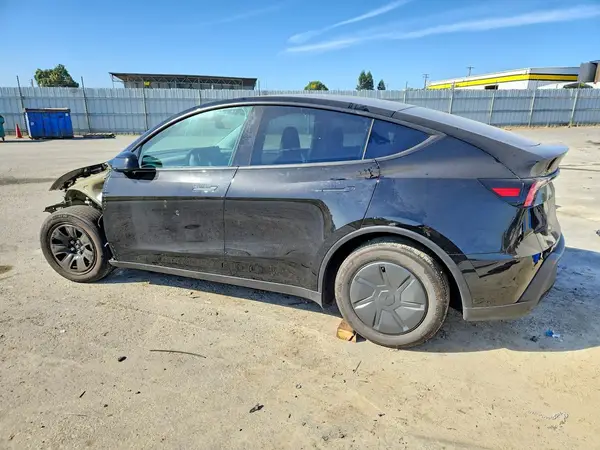 7SAYGDEE1TA649046 2026 TESLA MODEL Y - Image 2