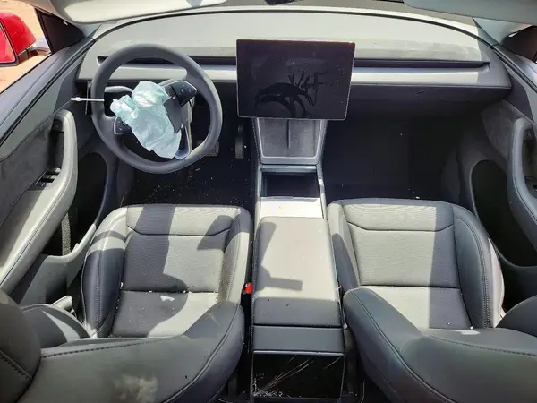 7SAYGDEE1TF322813 2026 TESLA MODEL Y - Image 8
