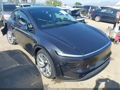 7SAYGDEE1TF324626 2026 TESLA MODEL Y