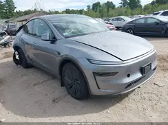 7SAYGDEE1TF326764 2026 TESLA MODEL Y