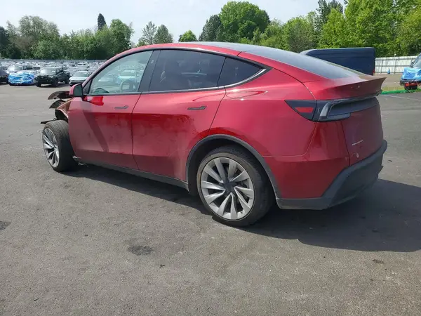 7SAYGDEE1TF331446 2026 TESLA MODEL Y - Image 2