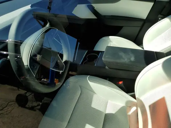 7SAYGDEE1TF336307 2026 TESLA MODEL Y - Image 8