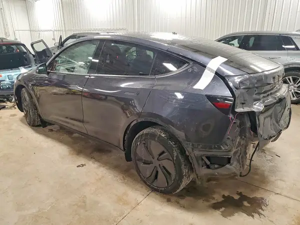 7SAYGDEE1TF339126 2026 TESLA MODEL Y - Image 2