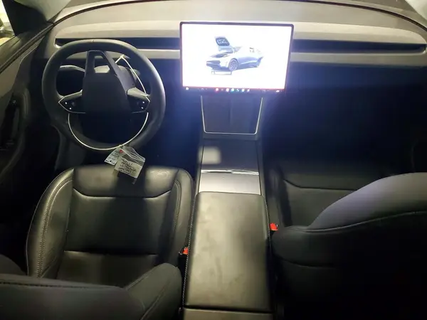 7SAYGDEE1TF339126 2026 TESLA MODEL Y - Image 8