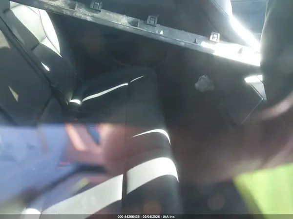7SAYGDEE1TF339806 2026 TESLA MODEL Y - Image 8