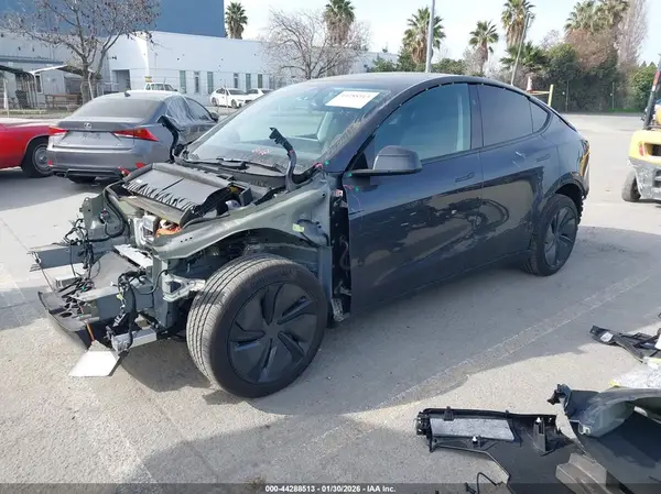7SAYGDEE1TF341992 2026 TESLA MODEL Y - Image 2
