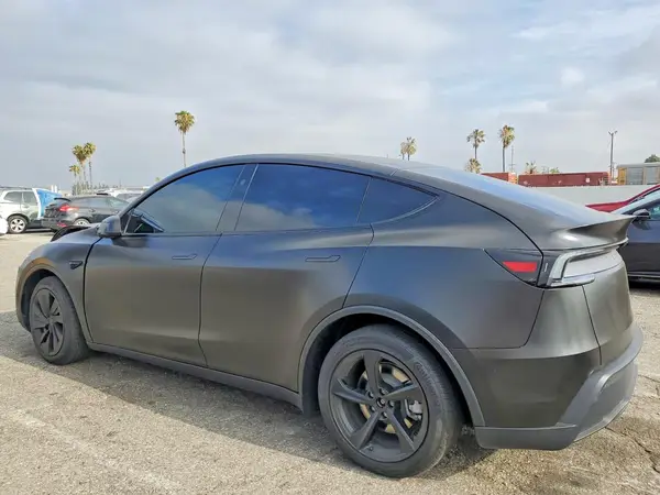 7SAYGDEE1TF347503 2026 TESLA MODEL Y - Image 2