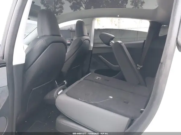 7SAYGDEE1TF356816 2026 TESLA MODEL Y - Image 8