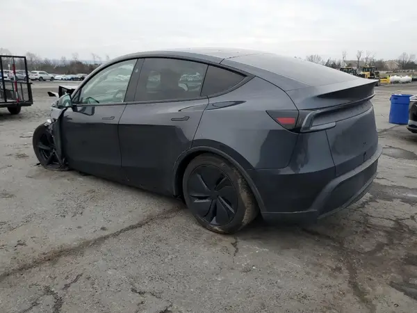 7SAYGDEE1TF361532 2026 TESLA MODEL Y - Image 2