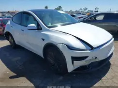 7SAYGDEE1TF367122 2026 TESLA MODEL Y