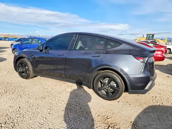 7SAYGDEE1TF369632 2026 TESLA MODEL Y - Image 2