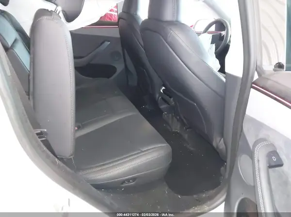 7SAYGDEE1TF395616 2026 TESLA MODEL Y - Image 8
