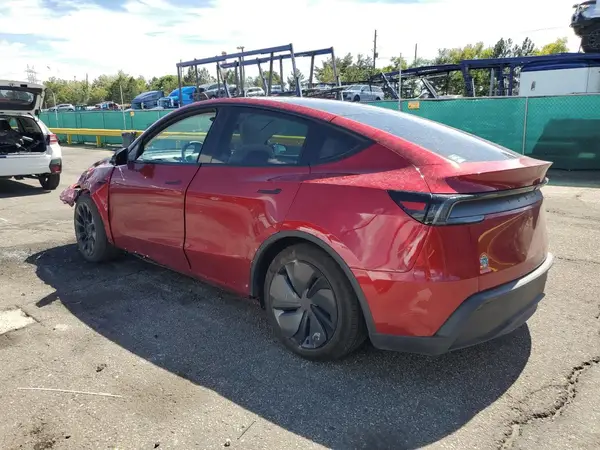 7SAYGDEE1TF399455 2026 TESLA MODEL Y - Image 2