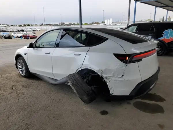 7SAYGDEE1TF401785 2026 TESLA MODEL Y - Image 2