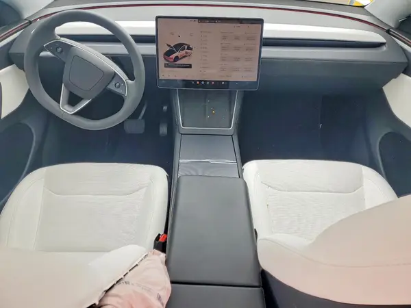 7SAYGDEE1TF404623 2026 TESLA MODEL Y - Image 8