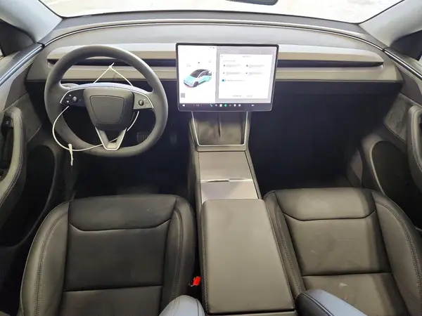 7SAYGDEE1TF409305 2026 TESLA MODEL Y - Image 8