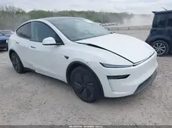 7SAYGDEE1TF422409 2026 TESLA MODEL Y