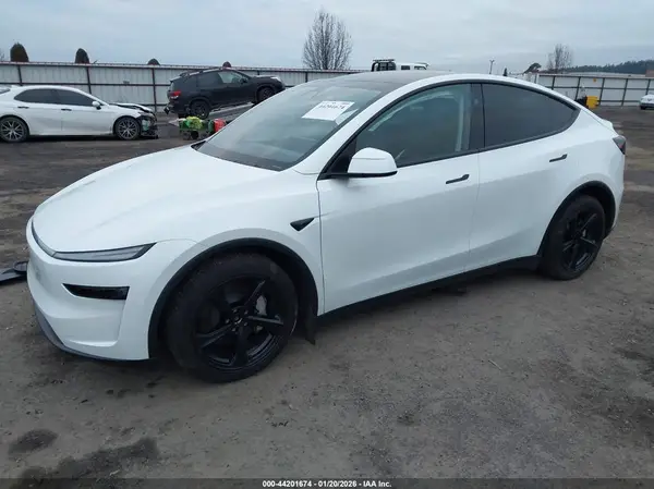 7SAYGDEE1TF440506 2026 TESLA MODEL Y - Image 2