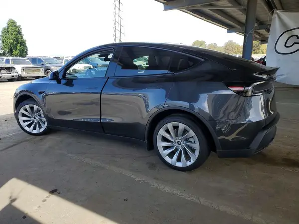 7SAYGDEE1TF458391 2026 TESLA MODEL Y - Image 2