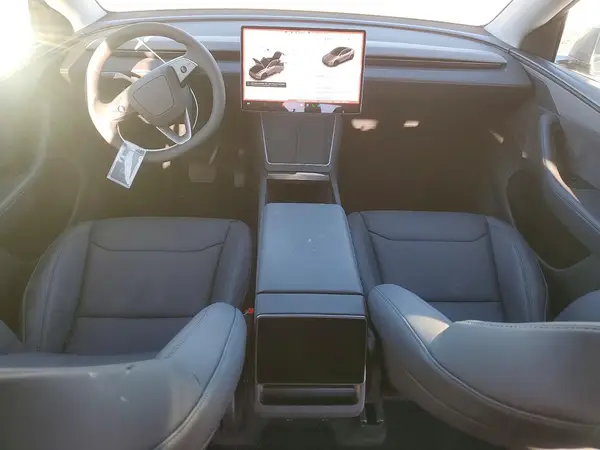 7SAYGDEE1TF461582 2026 TESLA MODEL Y - Image 8
