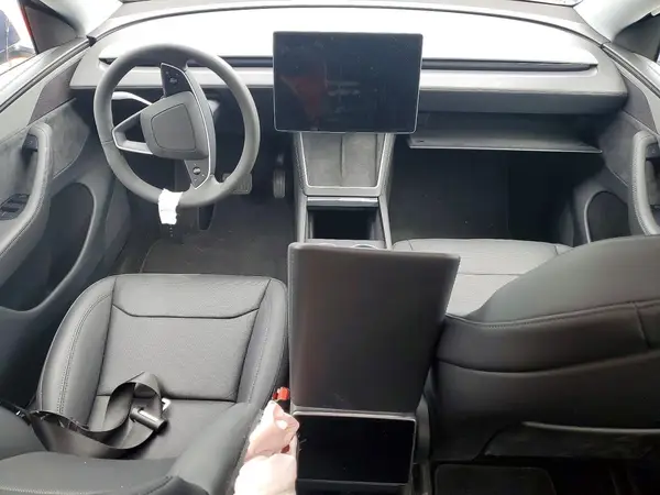 7SAYGDEE1TF557700 2026 TESLA MODEL Y - Image 8