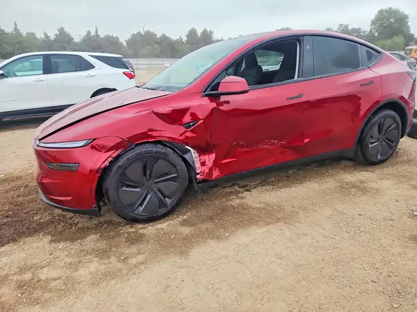 7SAYGDEE1TF566641 2026 TESLA MODEL Y - Image 1