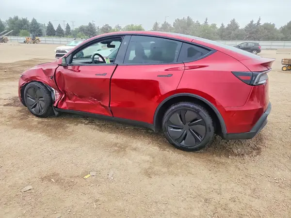 7SAYGDEE1TF566641 2026 TESLA MODEL Y - Image 2