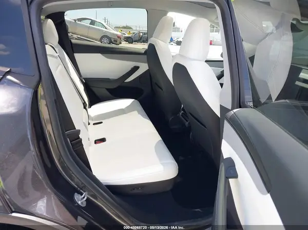 7SAYGDEE1TF568874 2026 TESLA MODEL Y - Image 8