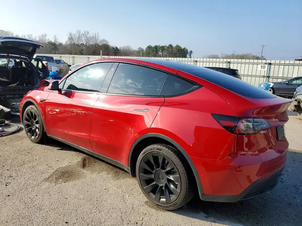 7SAYGDEE2NA002254 2022 TESLA MODEL Y - Image 2
