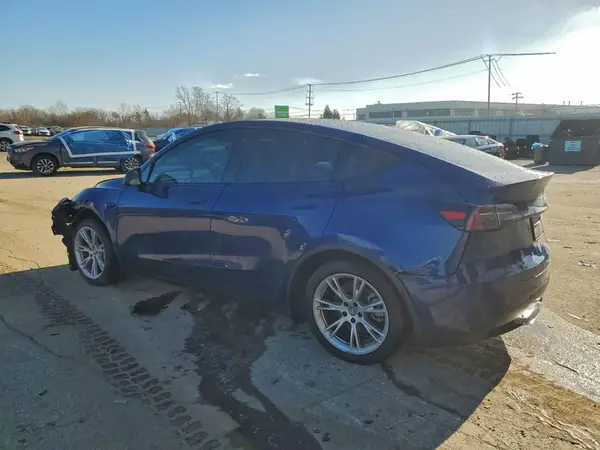 7SAYGDEE2NA002416 2022 TESLA MODEL Y - Image 2