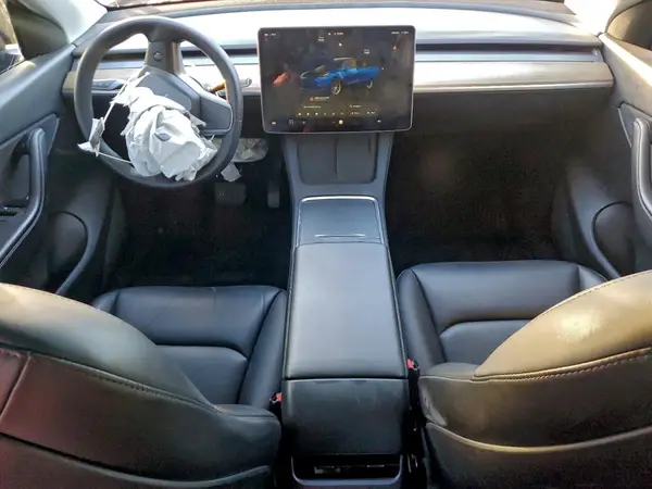 7SAYGDEE2NA002416 2022 TESLA MODEL Y - Image 8