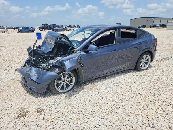 7SAYGDEE2NA004571 2022 TESLA MODEL Y - Image 1