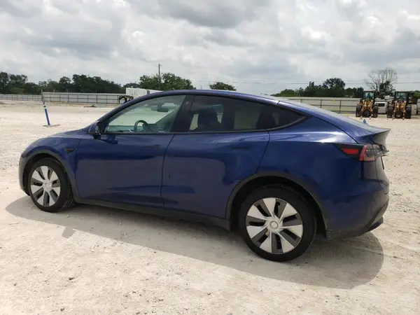 7SAYGDEE2NA004960 2022 TESLA MODEL Y - Image 2