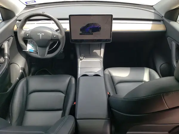 7SAYGDEE2NA004960 2022 TESLA MODEL Y - Image 8
