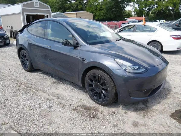 7SAYGDEE2NA006563 2022 TESLA MODEL Y - Image 1