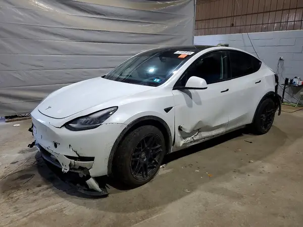 7SAYGDEE2NA011942 2022 TESLA MODEL Y - Image 1
