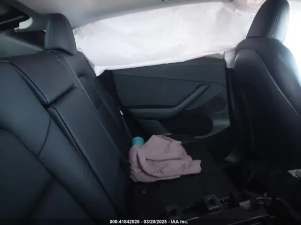 7SAYGDEE2NA017434 2022 TESLA MODEL Y - Image 8