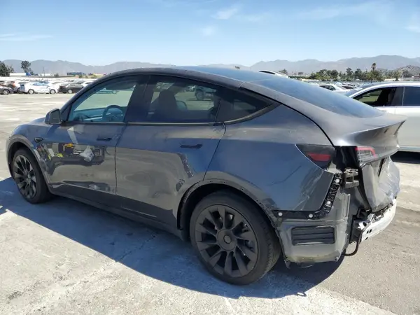 7SAYGDEE2NA021421 2022 TESLA MODEL Y - Image 2