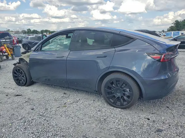 7SAYGDEE2NF310883 2022 TESLA MODEL Y - Image 2