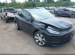 7SAYGDEE2NF313749 2022 TESLA MODEL Y