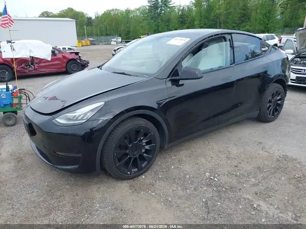 7SAYGDEE2NF318403 2022 TESLA MODEL Y - Image 2