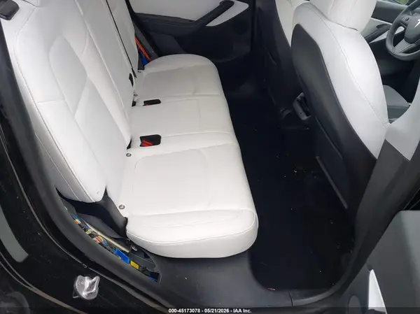 7SAYGDEE2NF318403 2022 TESLA MODEL Y - Image 8
