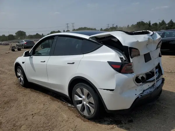 7SAYGDEE2NF321785 2022 TESLA MODEL Y - Image 2