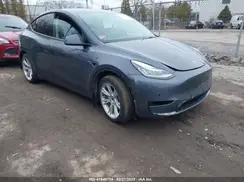 7SAYGDEE2NF328493 2022 TESLA MODEL Y