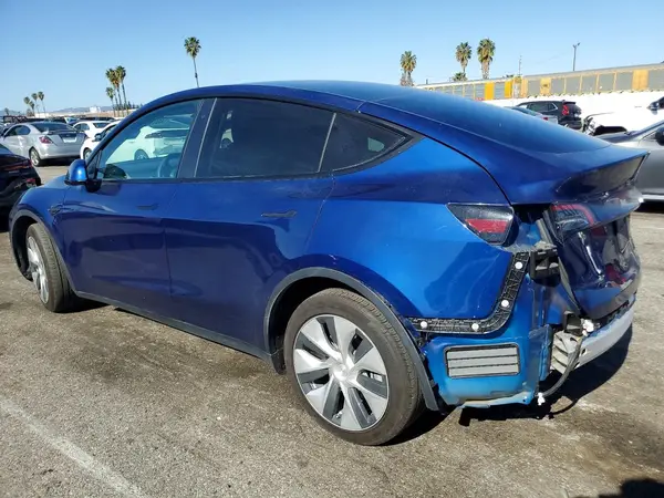 7SAYGDEE2NF330146 2022 TESLA MODEL Y - Image 2