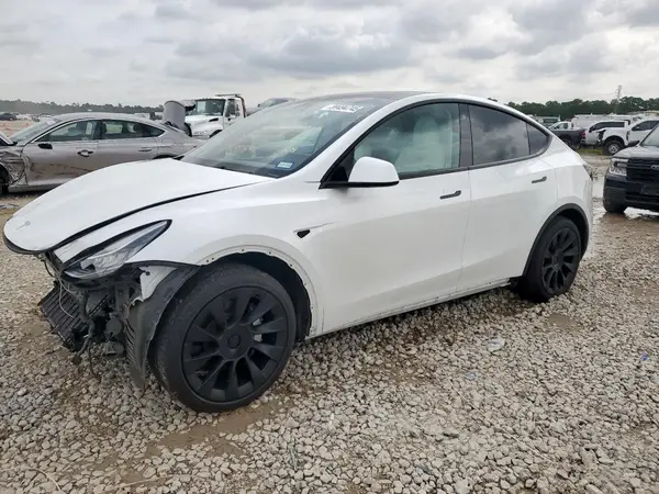 7SAYGDEE2NF330311 2022 TESLA MODEL Y - Image 1